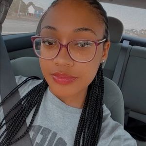 Meet your Posher, Ro